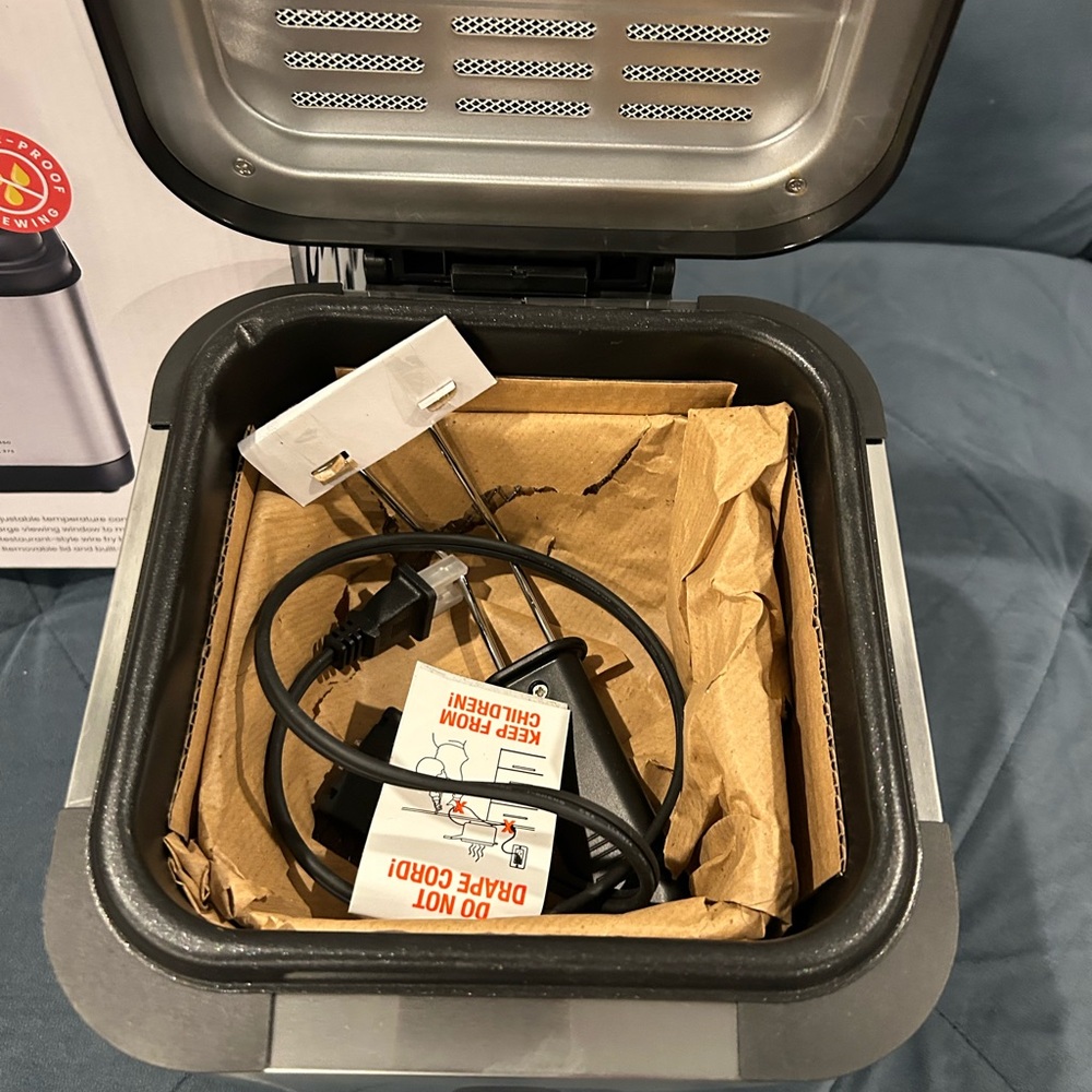 Chefman Fry Guy 1.6 Stainless Steel Deep Fryer small NWOT - Picture 4 of 16